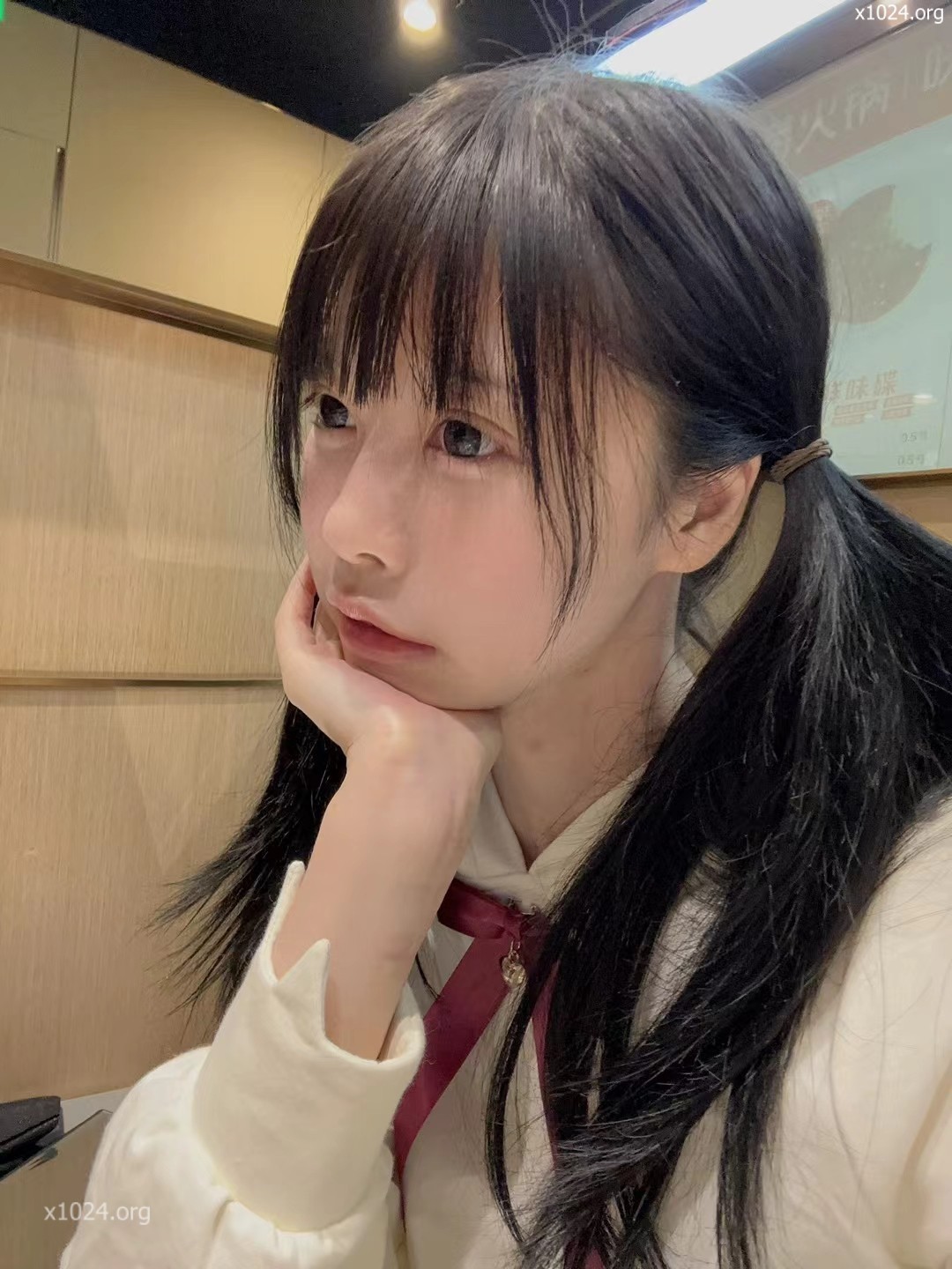 ⚡清纯反差小萝莉【wink是可爱的wink】推特古早著名福利姬 wink是可爱的wink 朋友圈微露脸图（非网络流出的10P）[230P+7V/86MB]