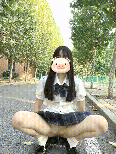 (8)