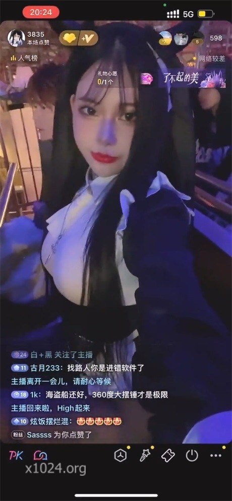 (4)