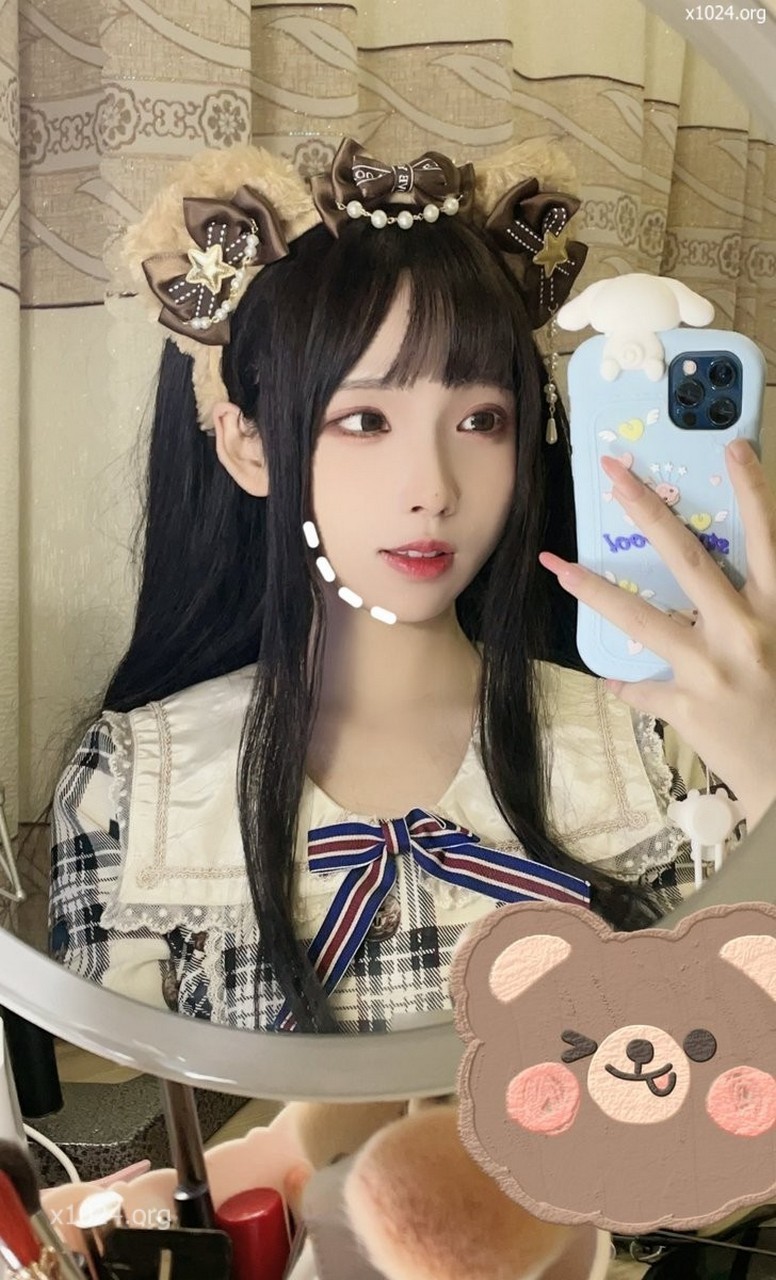 (3)