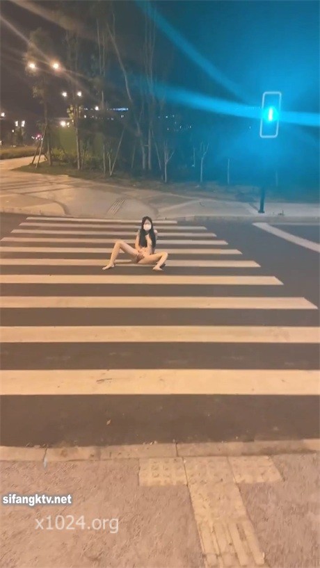 (10)