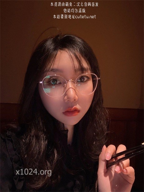 (15)