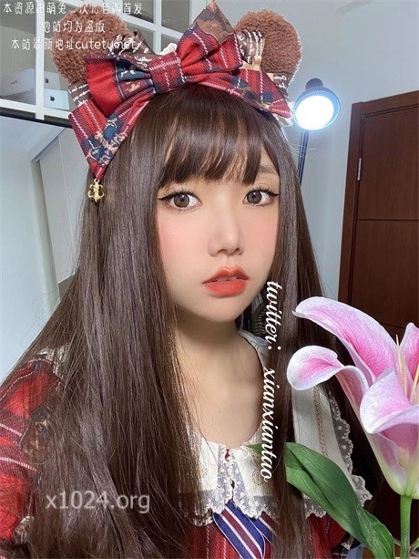 ❣️推特颜值福利姬【仙仙桃】第二弹，完美露脸，大眼萌妹，白虎嫩穴道具自慰 [259P+16V/2.18GB]