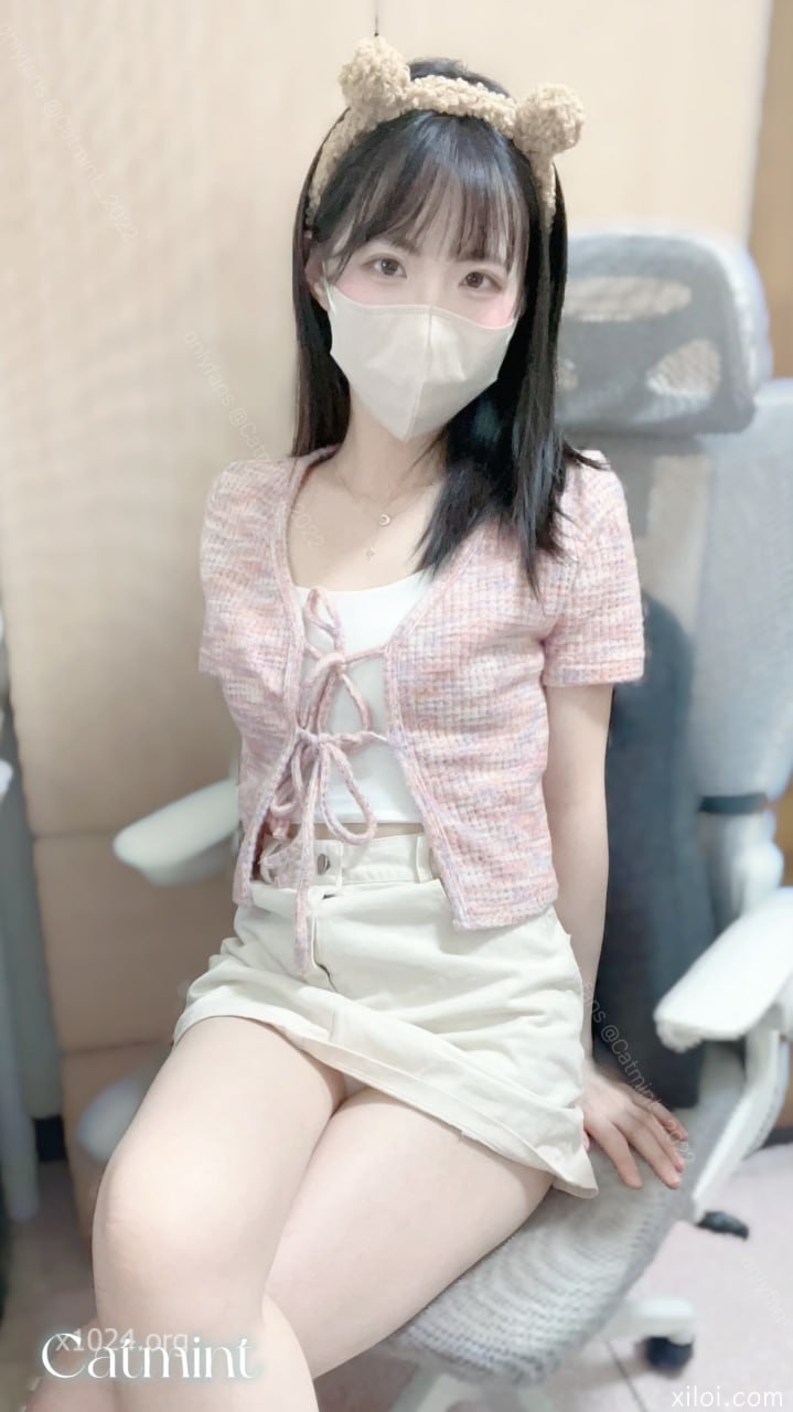 (3)