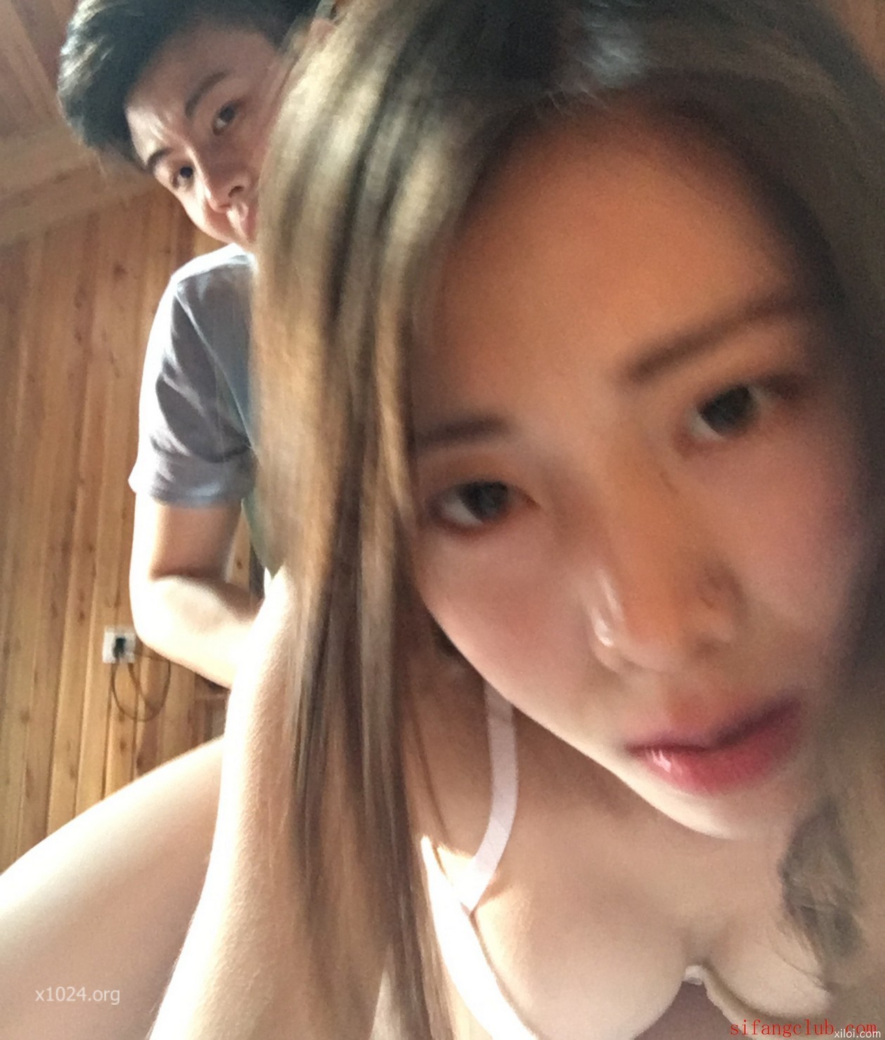 【云盘高质露脸泄密】，表里不一，究极反差，高颜值美女与男友热恋期的不雅自拍视图流出 [104P+6V/162MB]