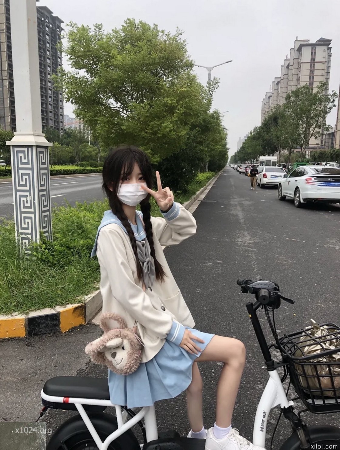 ✅顶级白虎萝莉『小瑶萝莉酱(小瑶老师) 』福利私拍 软萌甜美超极品合法卡哇伊小萝莉 长得越乖 玩的越嗨 [483P+55V/620MB]