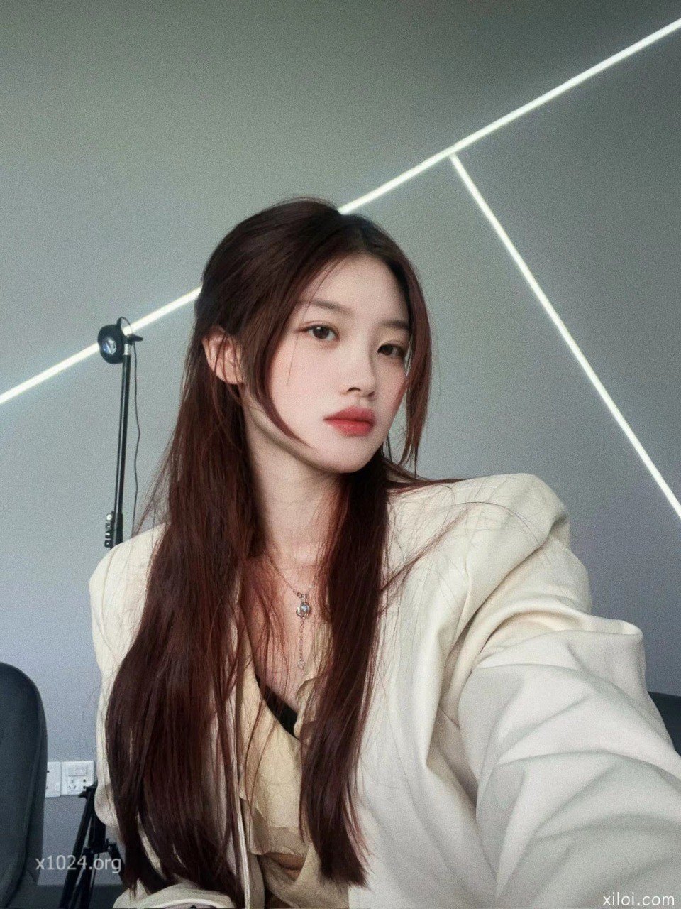 (2)