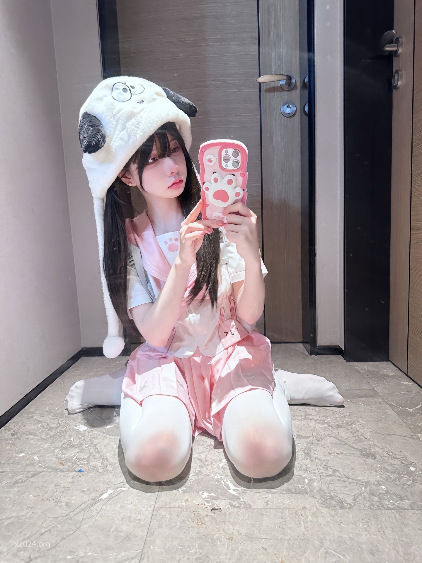 (2)