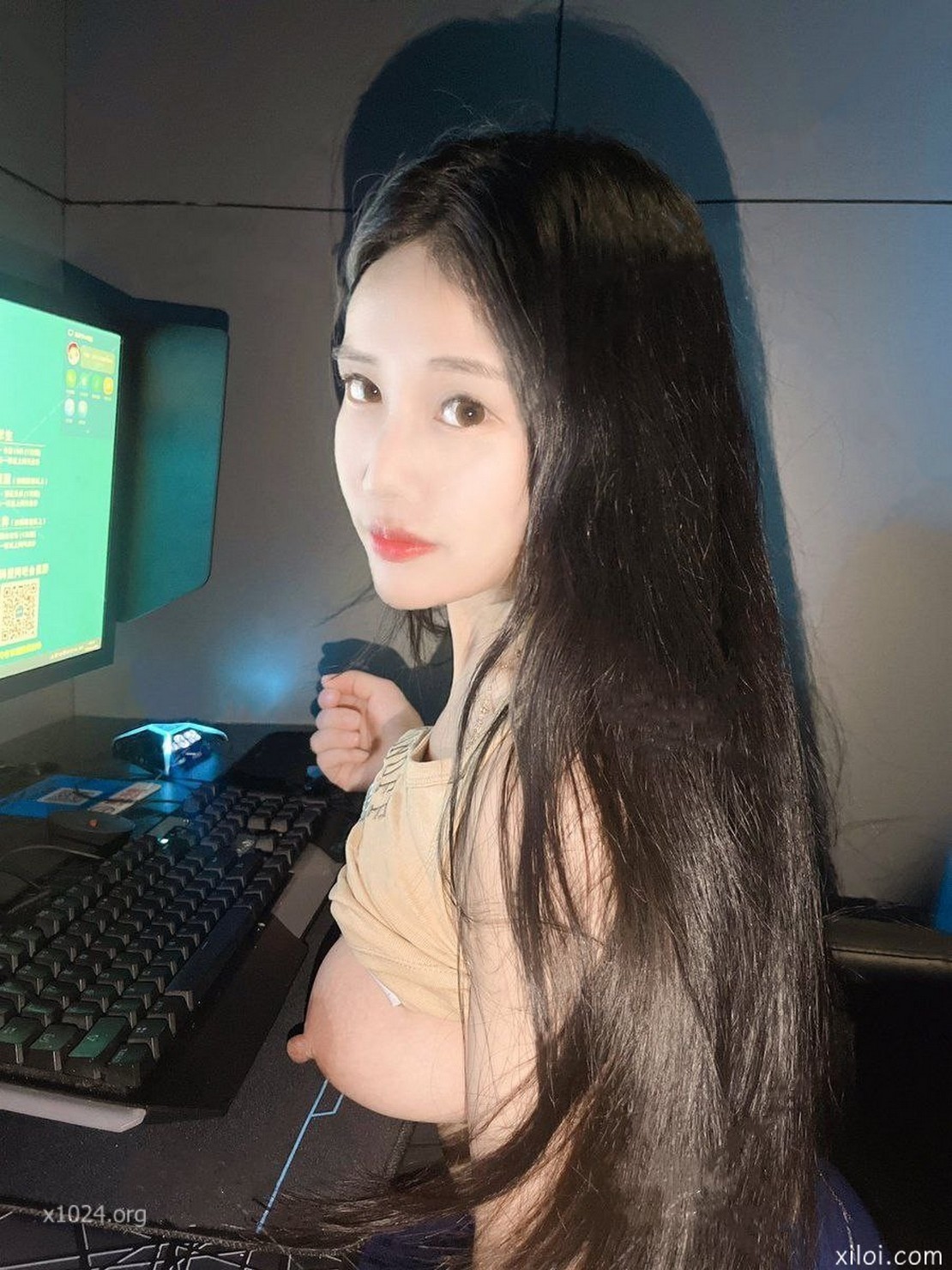 (3)