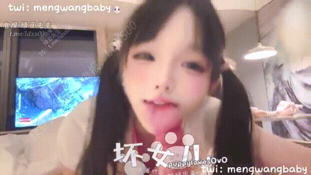 (4)