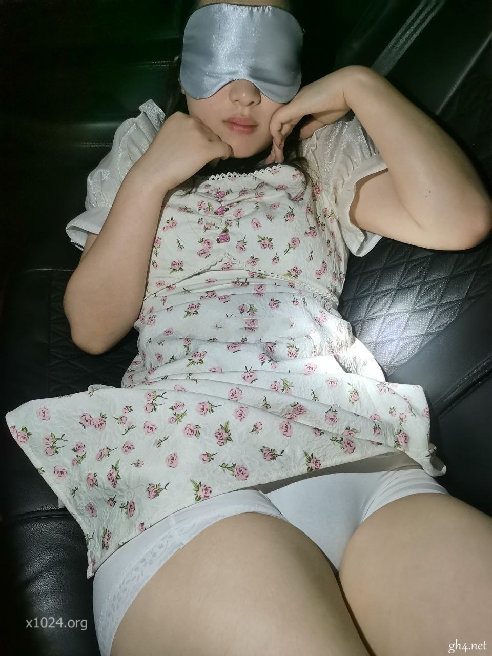 1 (48)