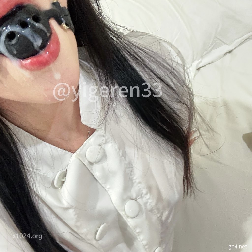 (9)