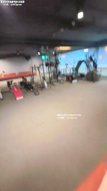 (5)