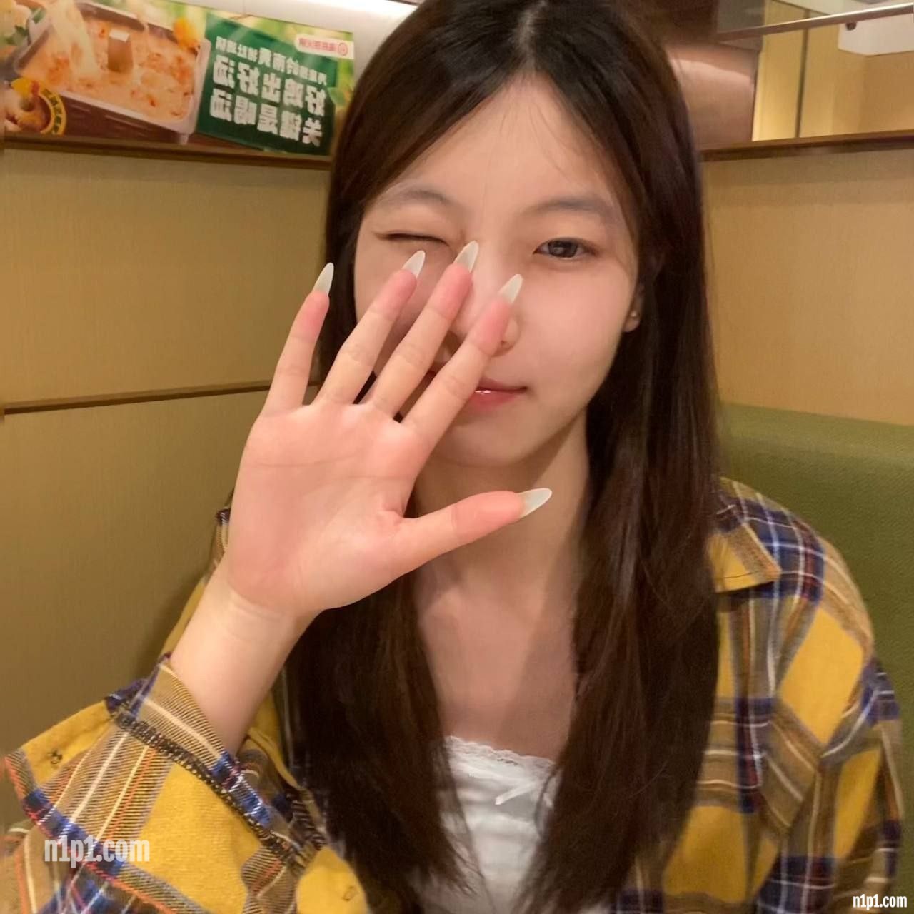 小萌妹居然这么反差，真的爱了！表面乖巧的萌妹子背地里是个小骚货 [36P+6V/345MB]