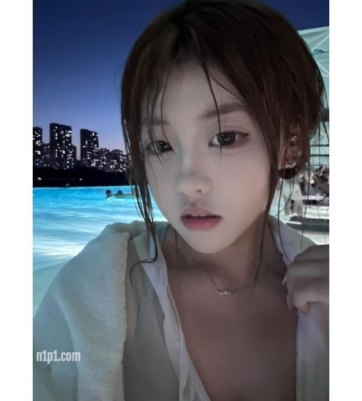 高颜值大奶美少女完美露脸性爱自拍，情趣制服脸穴同框被操的奶子乱颤欲仙欲死 [2V/117MB]