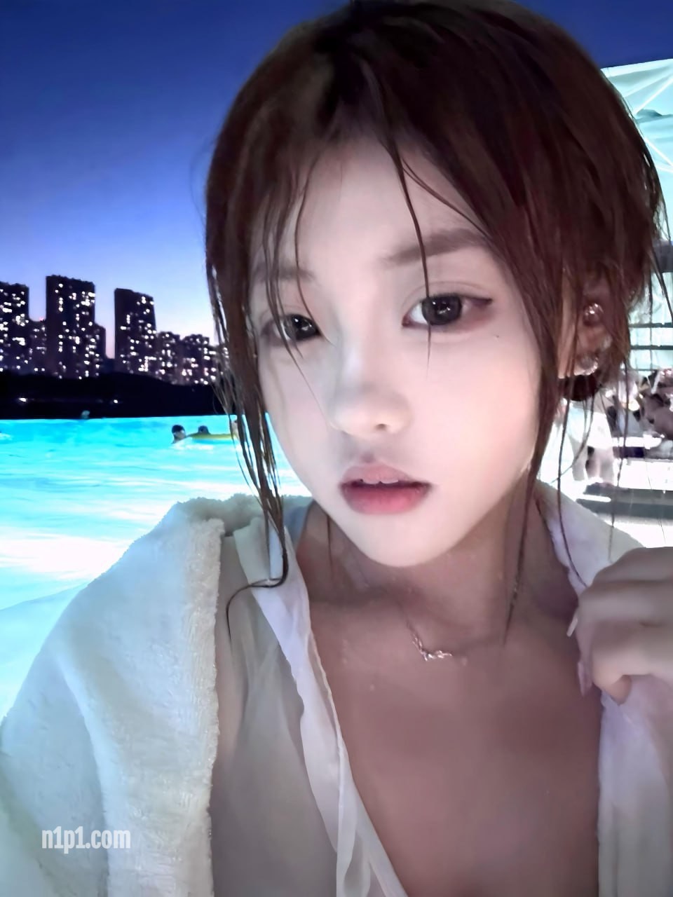 “爸爸我喜欢在上面自己动！“极品美少女清纯与风骚并存 谁不喜欢这么主动的小骚母狗呢 [3P+6V/213MB]