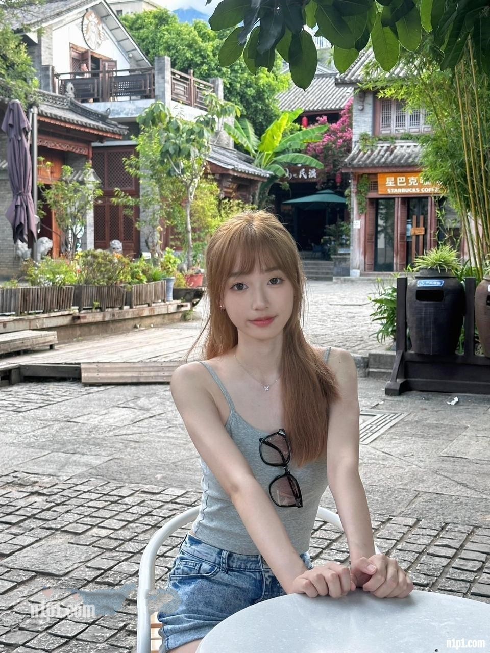 (3)