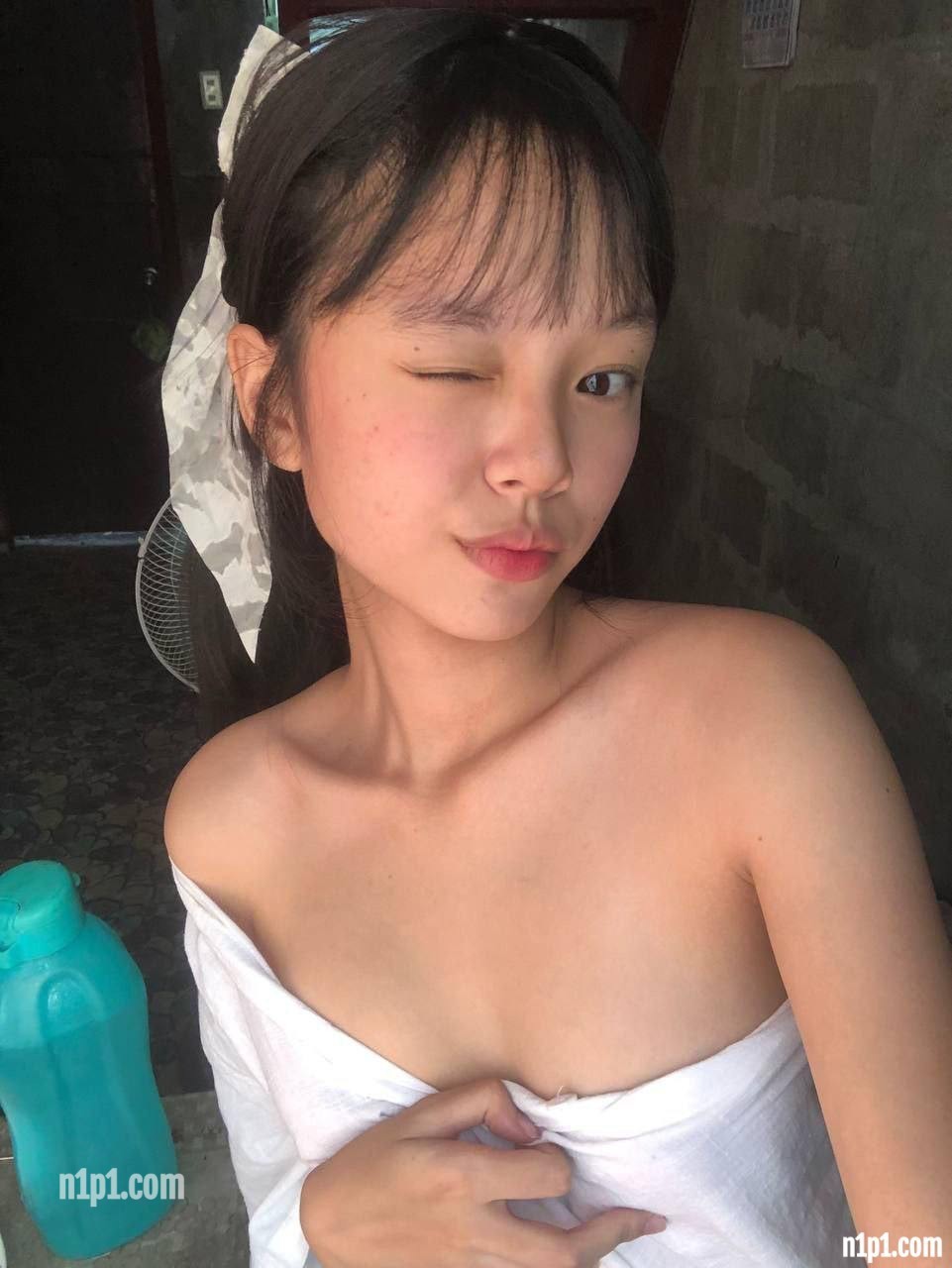 (2)