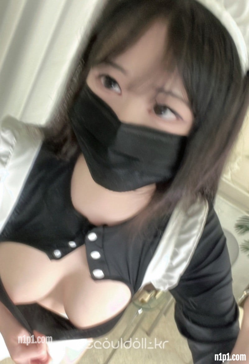 (5)