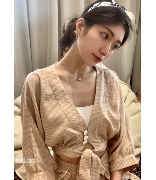 筷子腿机车女神与同居男友激情性爱全过程，美女私下如此反差女上位扭的太骚了 [1V/523MB]