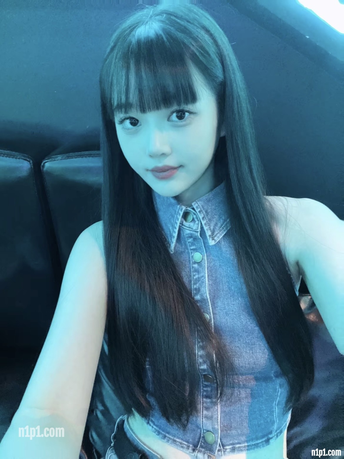 自拍照媲美女明星的拜金大学生被金主包养，骚婊上床后秒变阿黑颜小母狗 [13P+1V/466MB]