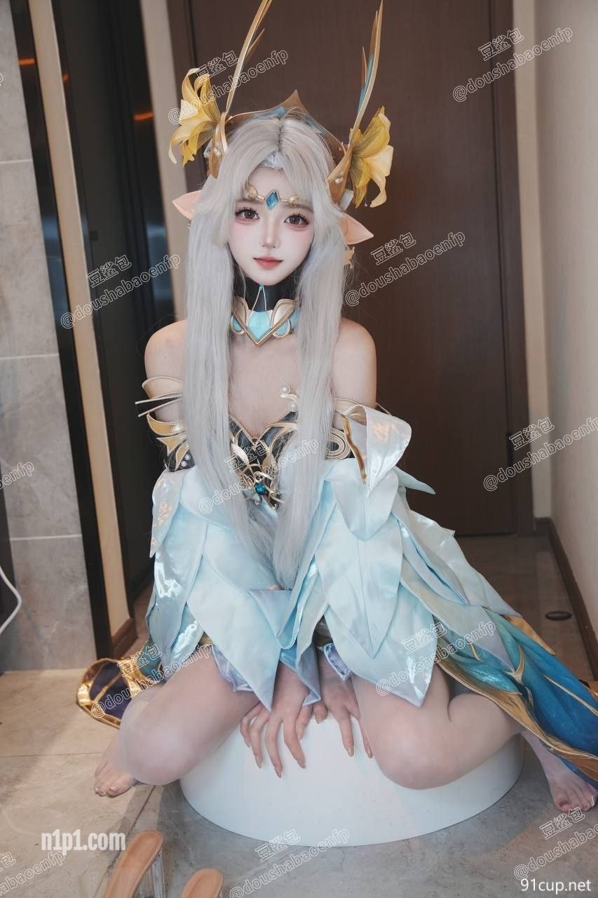(3)