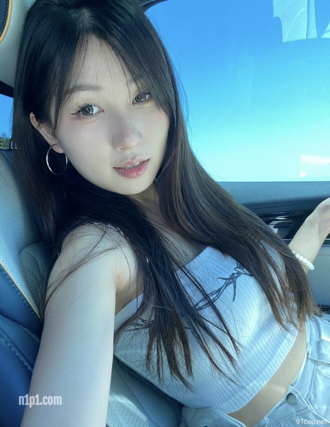 (6)