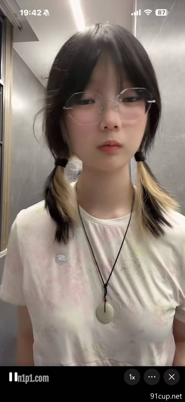 (3)