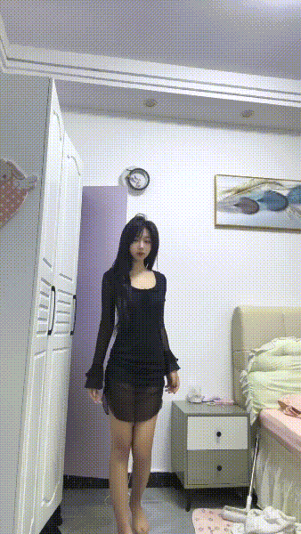 (9)