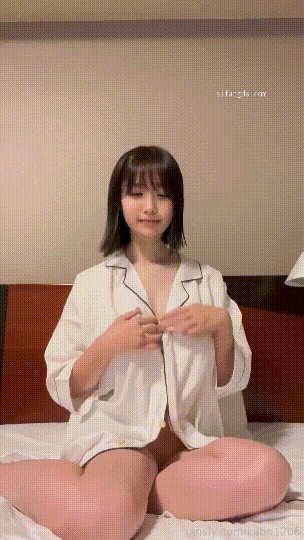 国际版抖音樱花妹裸舞福利集⑷，顶胯抖逼抖音风裸舞脸穴同框自慰 [40V/944MB]