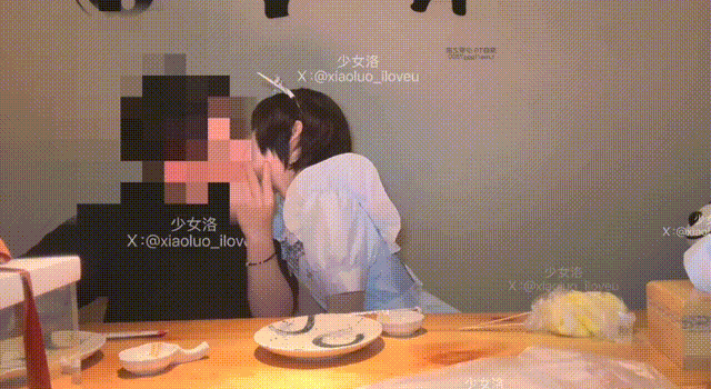 (3)