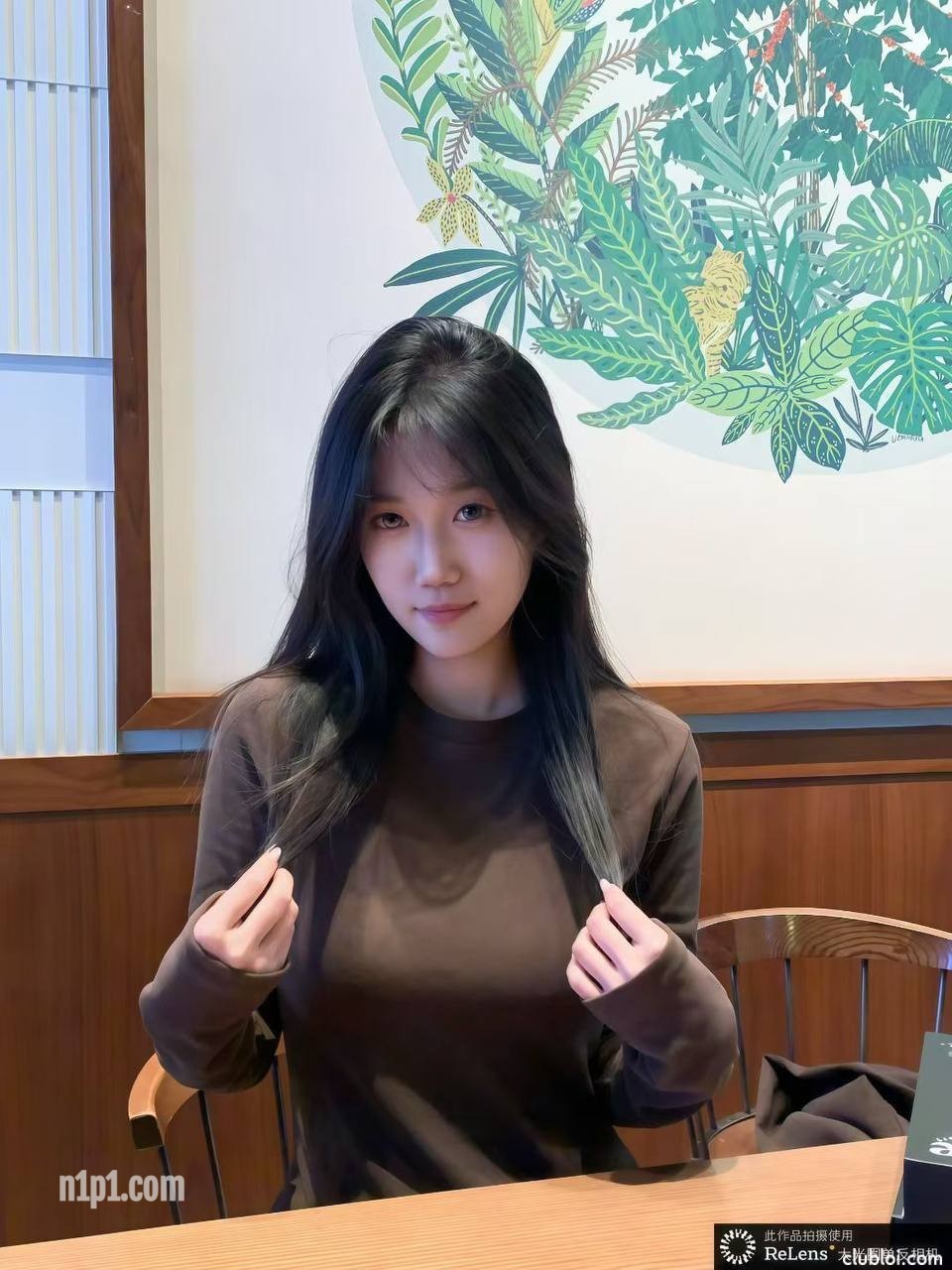 20岁抖音校园女大【boring】露脸性爱自拍，操的胡言乱语，对话超淫荡 [34P+20V/1.58GB]