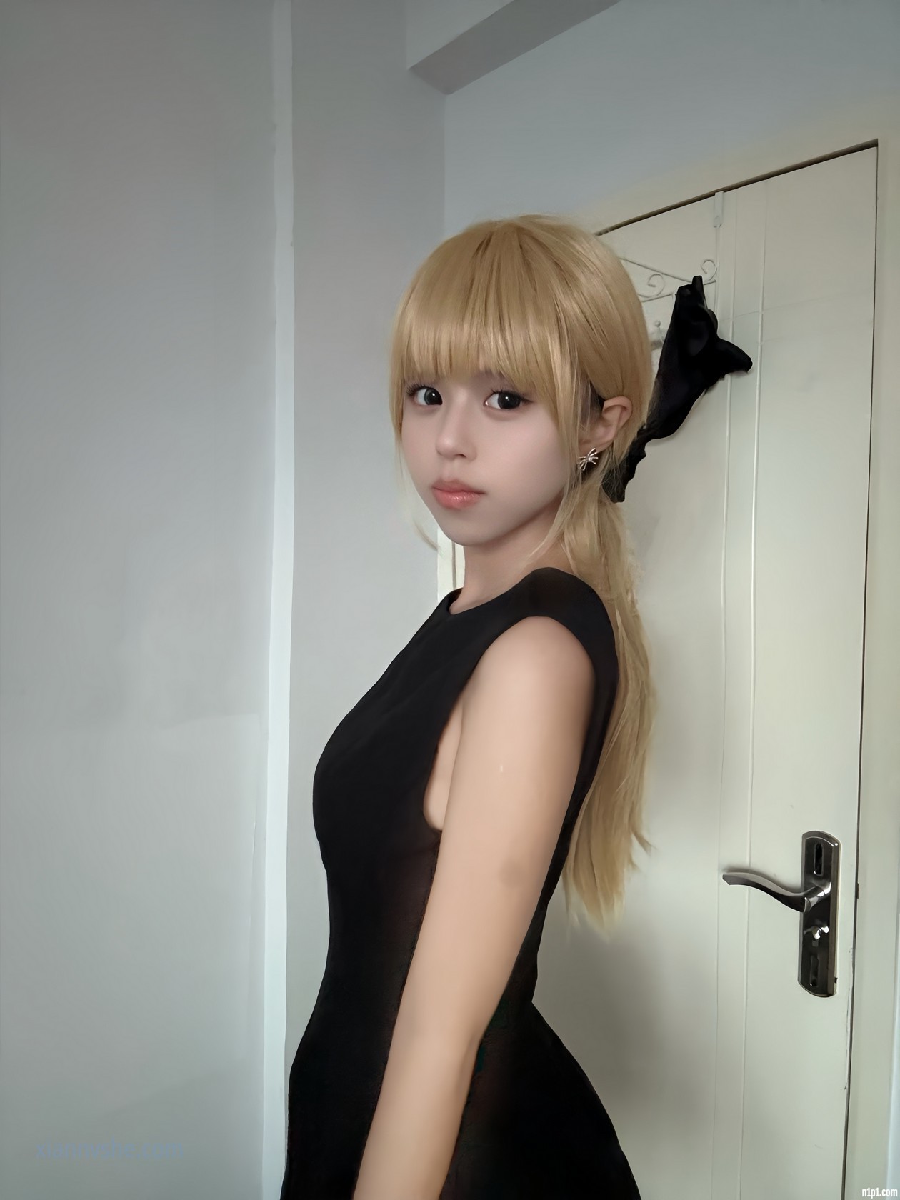 2 (4)