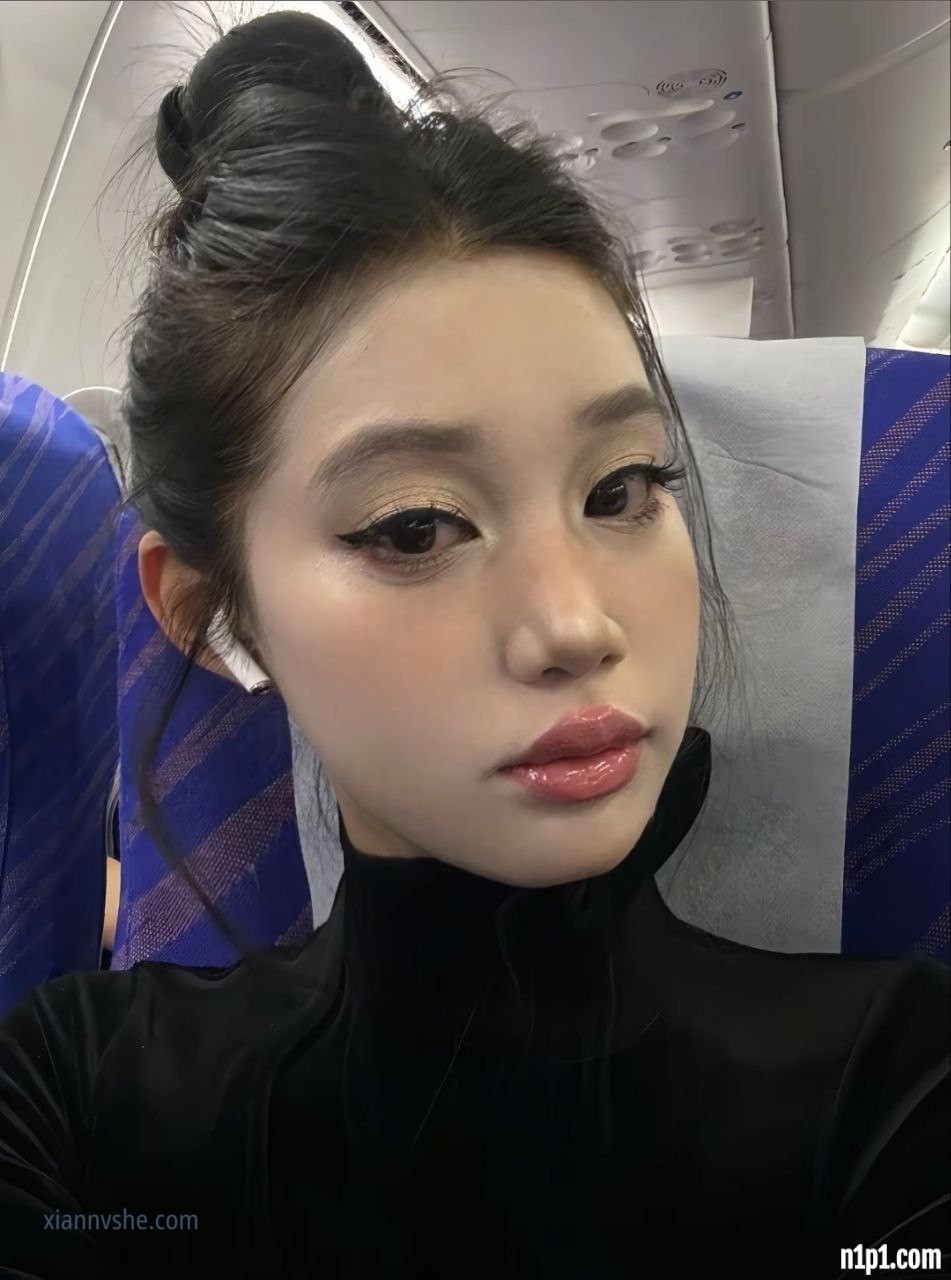 【原相机泄密】气质网红御姐线下约会大哥露脸性爱啪啪自拍流出，阿黑颜高潮脸销魂 [9P+6V/167MB]